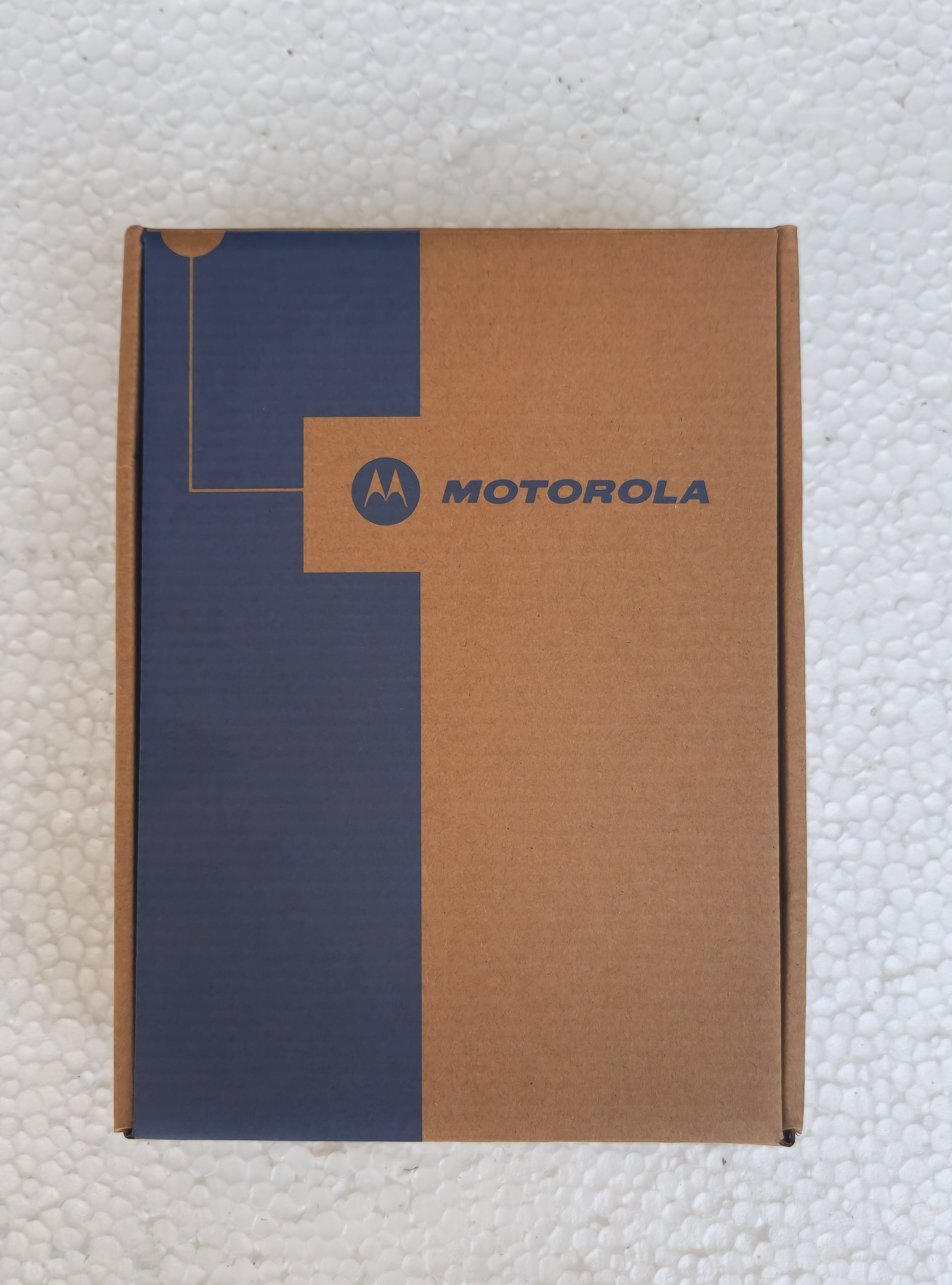 Motorola MT-918 Walkie Talkie Wireless | Motorola Two Way Radio (Pair) Walkie Talkie
