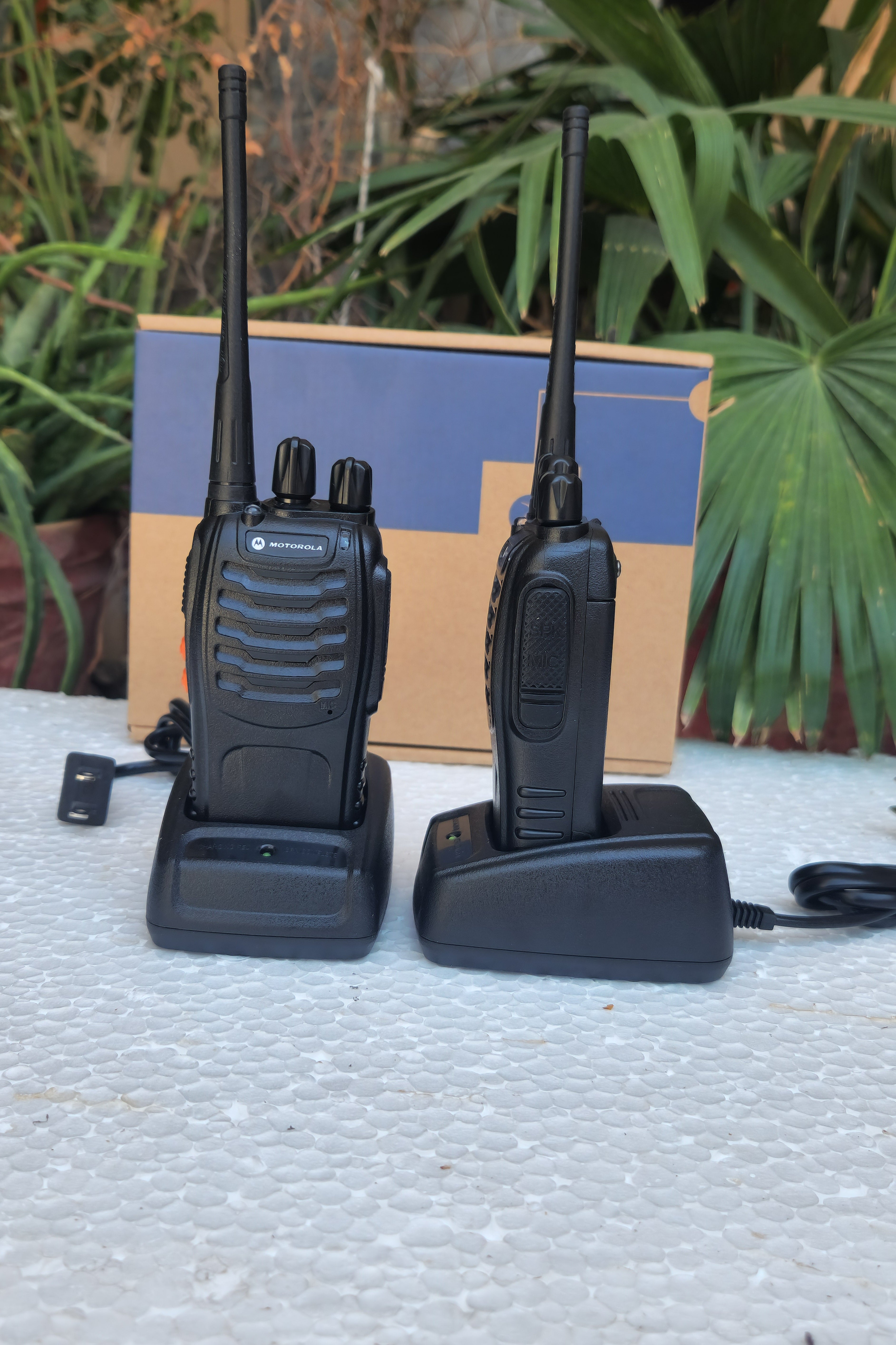Motorola MT-918 Walkie Talkie Wireless | Motorola Two Way Radio (Pair) Walkie Talkie