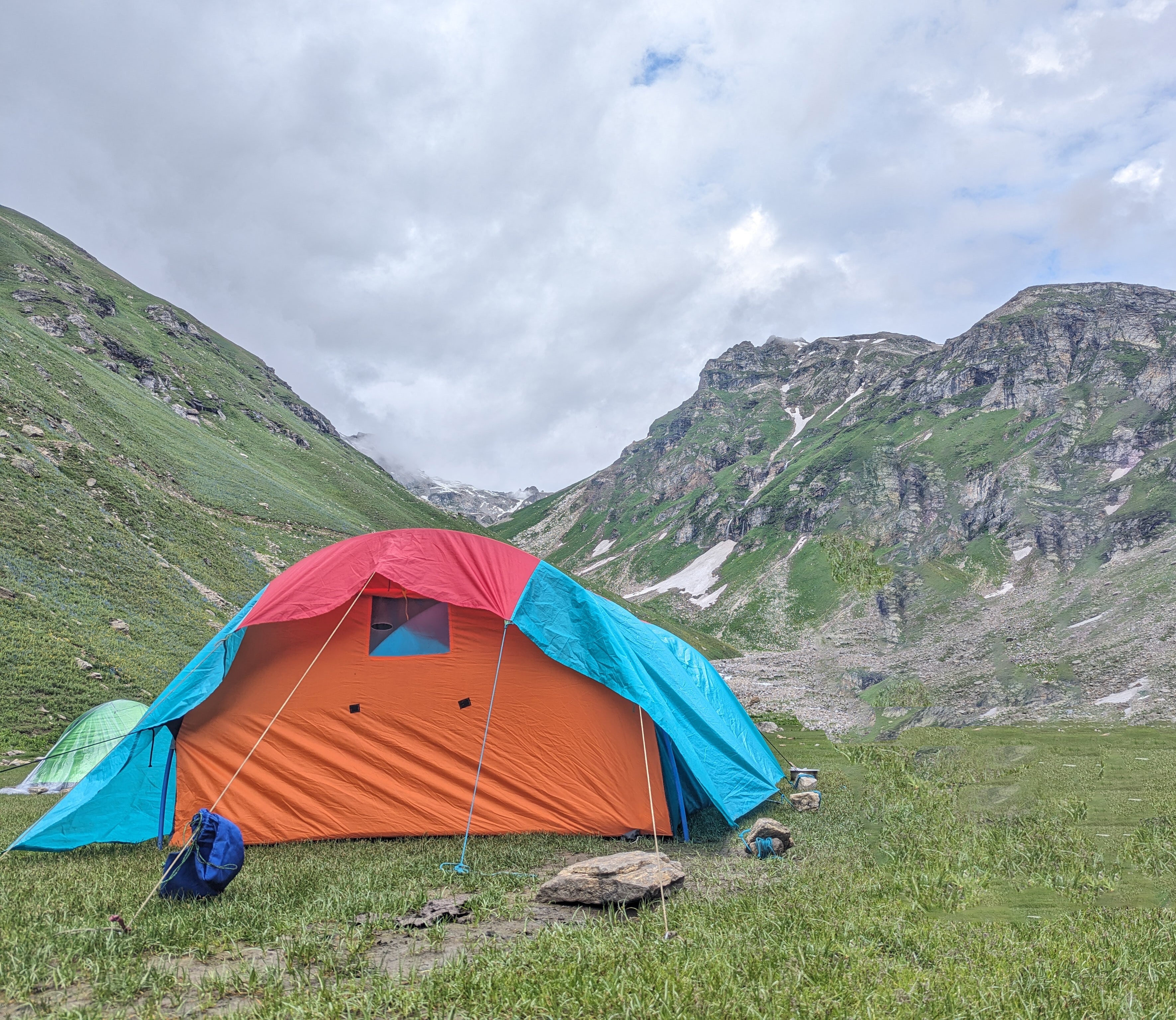 10 Person Double Layer Outdoor Camping Tent Full Waterproof - Travelling Hiking - Multicolor 10 Feet x 8 Feet